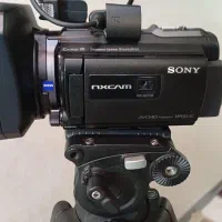 دوربین فیلمبرداری و عکاسی حرفه ای sonynx30p