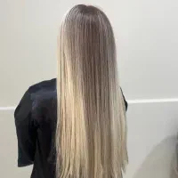 نیازمند مدل برای رنگ و لایت