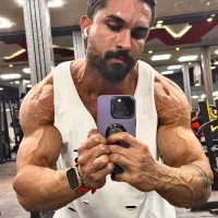 مربی بدنسازی و فیتنس