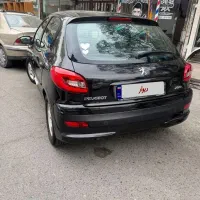 207 اتوماتیک مدل 97 بی رنگ|خودرو سواری و وانت|اسلام‌شهر, زرافشان|دیوار