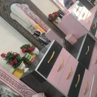 دکور شیک و با کیفیت آرایشگاه تمیز قیمت مناسب|آرایشگاه و سالن‌های زیبایی|سراوان, |دیوار