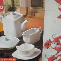 سرویس چای خوری ۱۷پارچه با کارتن.کاملاآکبندو کادویی|ظروف سرو و پذیرایی|تهران, استاد معین|دیوار