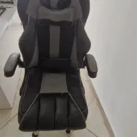 صندلی گیمینگ مشکی و طوسی