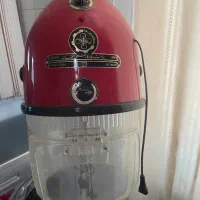 تخت تاشو فلزی و سشوار پایه بلند|آرایشگاه و سالن‌های زیبایی|بروجرد, |دیوار