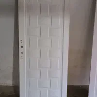 ۲ عدد در اتاق خواب