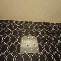 لوستر|لوستر و چراغ آویز|مشهد, هفت تیر (حافظ)|دیوار