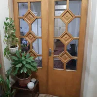 درب  قدیمی چوبی