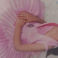 لباس دخترانه|لباس|صدرا-فارس, فاز ۱|دیوار