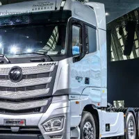 شاگرد مکانیک سنگین