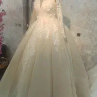 استخدام نیرو جهت شست شوی لباس عروس