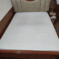 تخت خواب دو نفره به همراه تشک رویال