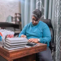 کاغذدیواری پارکت کفپوش قرنیز پوستر آینه