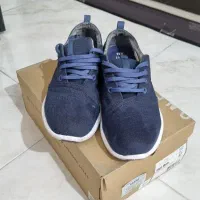 کفش خاص Toms