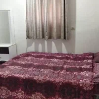 تخت دو نفره همراه با تشک و تخت و کمد بچه