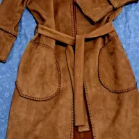 تعدادی مانتو در حد نو قیمت ۲۵۰بفروش میرسه