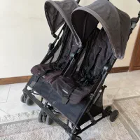 کالسکه دوقلو