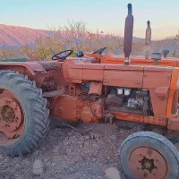 تراکتور رومانی مدل 68