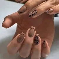 کاشت ناخن طبرسی