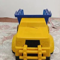 کامیون اسباب بازی