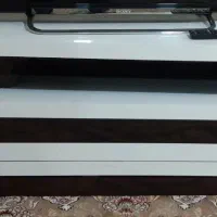 میز تلوزیون در حد نو