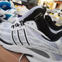 تعدادی کتونی نو|کیف، کفش، کمربند|مرودشت, ثبت احوال|دیوار