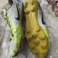 کتونی استوک کارکرده (کفش فوتبال)