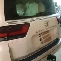 مرکز لیسه گیری خودرو. متالیک صدف