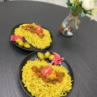 ب یک خانم جهت کار در اشکده نیازمندیم