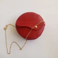 کیف دوشی قرمز. کادو مناسب برای روز زن