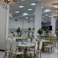 میز و صندلی های تالار هستین