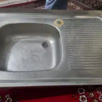 سینک ظرفشویی .و آبچکان