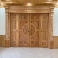 طراحی وساخت انواع دربهای تمام چوب لابی