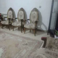 مبل نه نفره با میز و دو تا عسلی