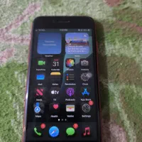 اپل iPhone SE (2020) با حافظهٔ ۲۵۶ گیگابایت