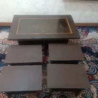 میز وسط و چهار عدد گل میز قهوه ایی سوخته