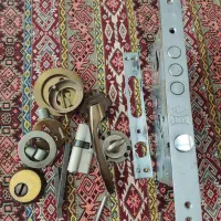 قفل درب ضد سرقت در چوبی آپارتمانی