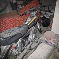 موتور سیکلت ۲۰۰ احسان کاربرات