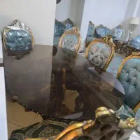 میز ناهار خوری ۸نفره کاملا سالم و تمیز چوب اصل راش