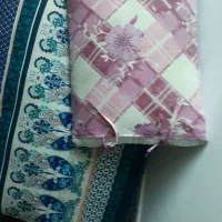 نالین|رختخواب، بالش، پتو|قائن, |دیوار