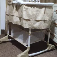 گهواره نوزاد|تخت و صندلی بچه|مشهد, حسابی جنوبی (شهرک غرب)|دیوار