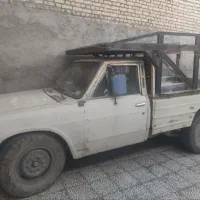 نیسان سفید