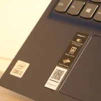 لپ تاپ تاچ lenovo ideapad/نسل۱۰/رم۸/هاردSSDباضمانت|رایانه همراه|شیراز, شهرک گلستان|دیوار