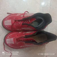 کفش فوتبال بچگانه