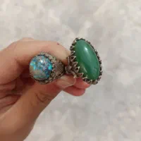 انگشتر با سنگ‌زنده