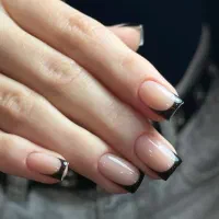 کاشت،ترمیم،ژلیش و لمینت ناخن رضوانشهر