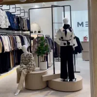 استخدام فروشنده نیمه وقت پوشاک زنانه