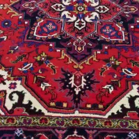 فرش دستبافت مربع (۲×۲) هریس تاجری