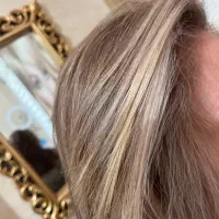 لایت مو|خدمات آرایشگری و زیبایی|سهند, |دیوار