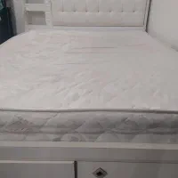 تخت خواب دونفره سالم در حد نو خیلی کم استفاده شده|تخت و سرویس خواب|آبپخش, |دیوار