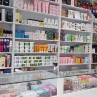 فروشنده خانم